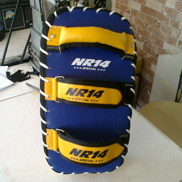 Çift Kollu Eğri Darbe Yastığı